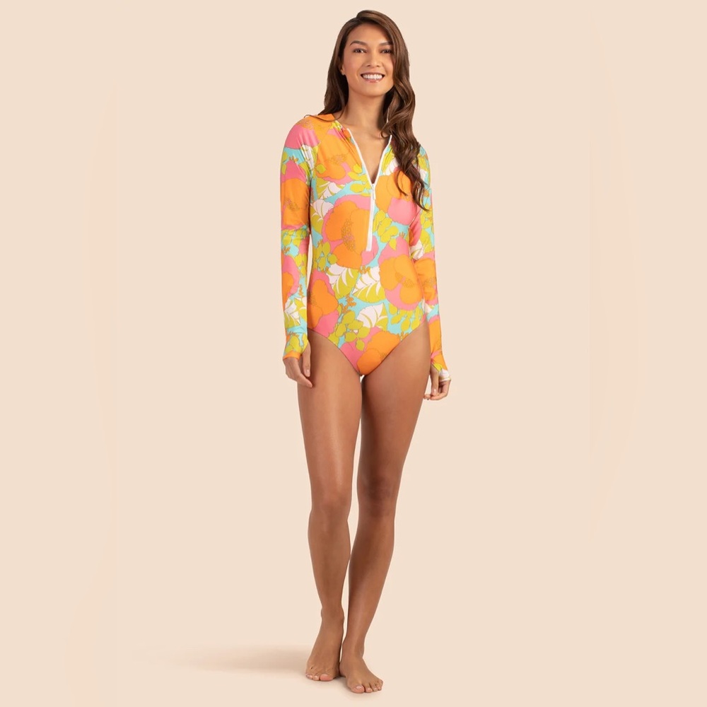 Trina Turk PLAYA DE FLOR HALF ZIP LONG SLEEVE PADDLE SUIT